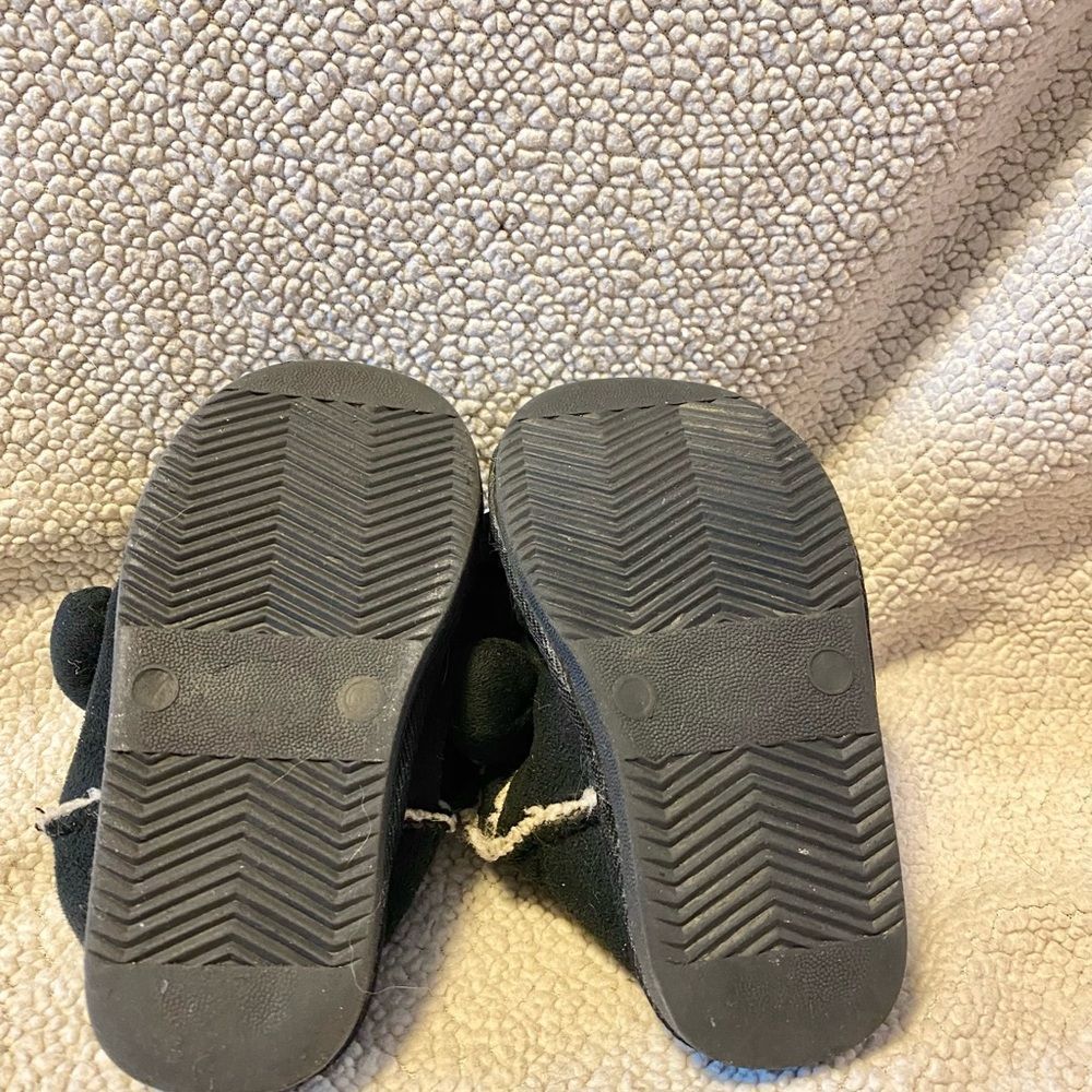Bear Slippers - Picture 3 of 5
